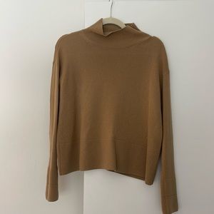 Everlane size small brown cashmere sweater